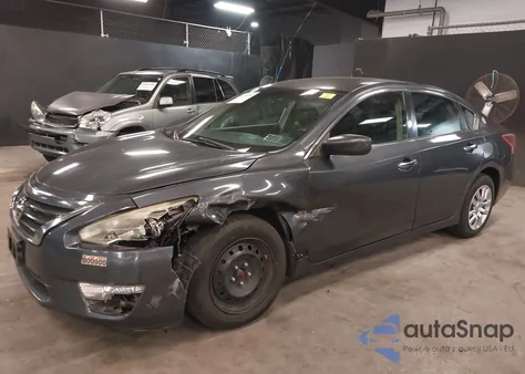 2013 Nissan Altima 2.5 S z USA, uszkodzony, nr VIN 1N4AL3AP2DC176924